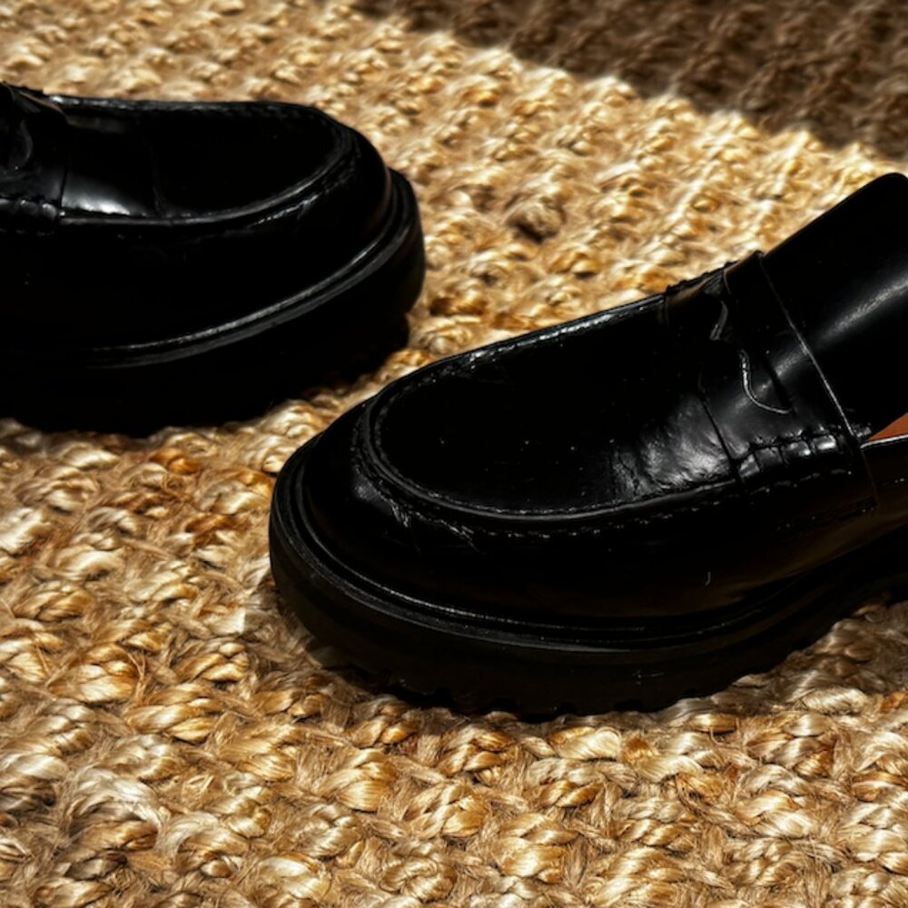 Reformation Agathea black leather lugg sole loafers - size 10 - Picture 4 of 5